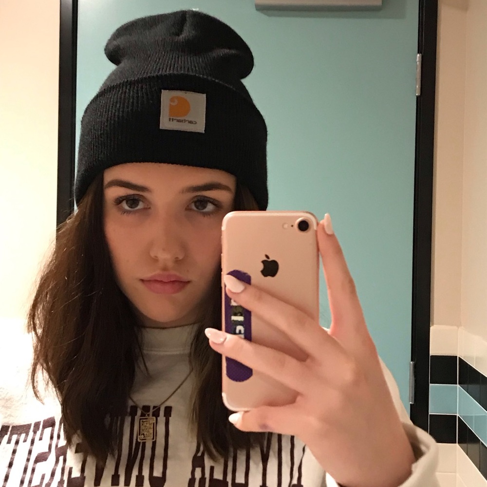 Meet your Posher, Emily